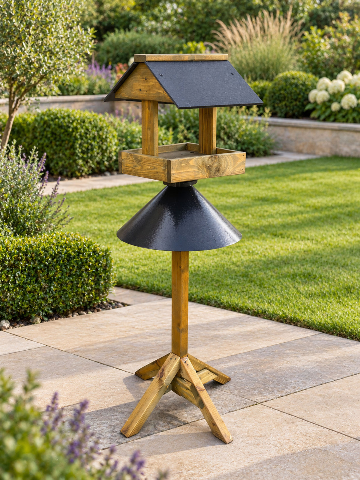 Freestanding Wild Bird Table with Anti-Squirrel Protector Guard Shield - Coverham