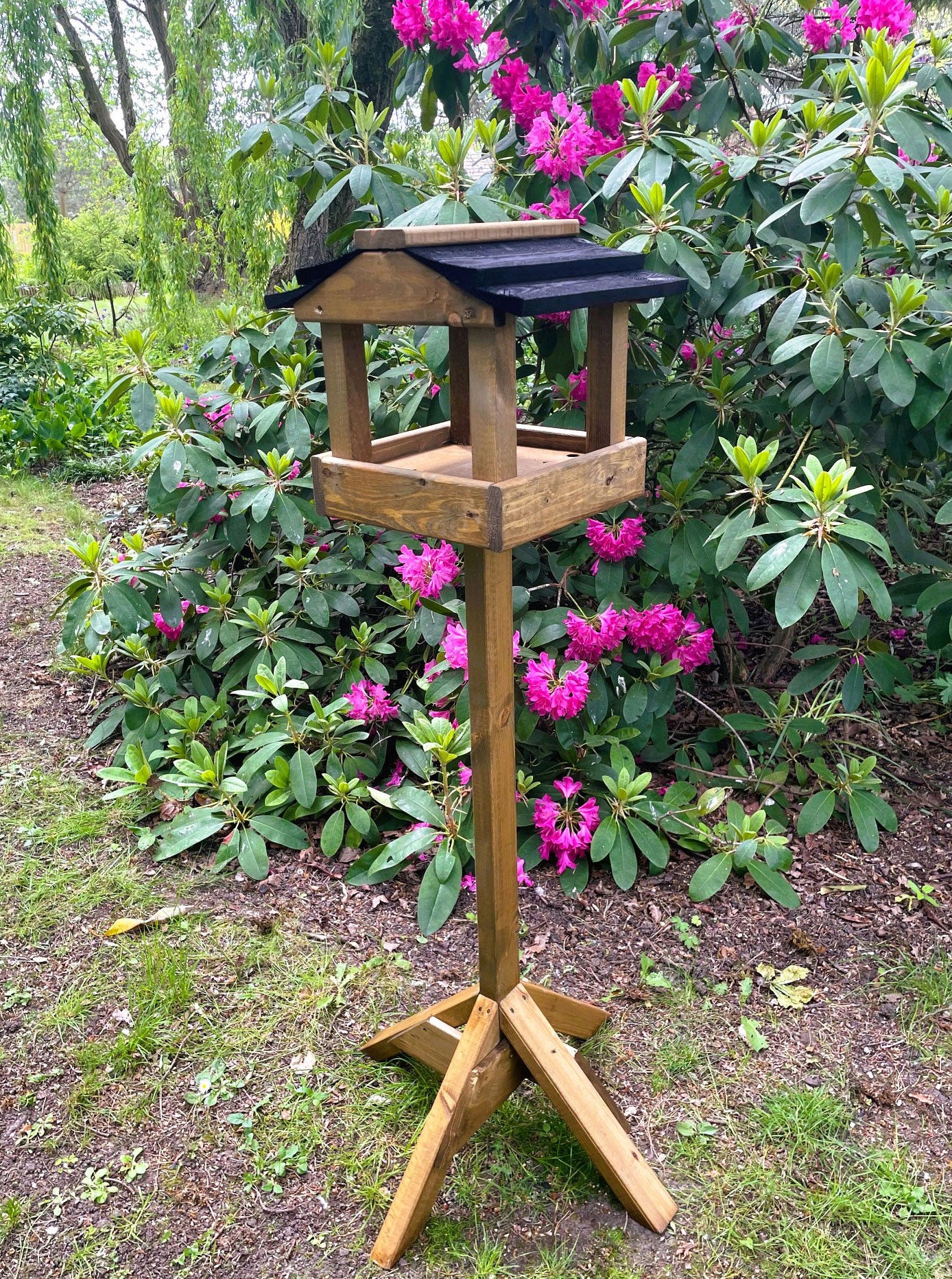 Elegant Black Roof Wooden Bird Table – Perfect Garden Feeder for Birds