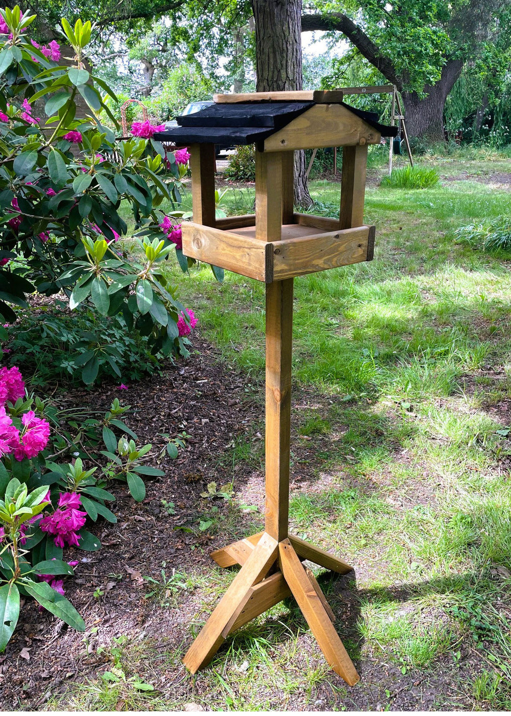 Elegant Black Roof Wooden Bird Table – Perfect Garden Feeder for Birds