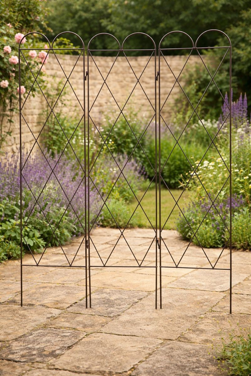 Extra Wide Lattice Garden Trellis – Metal Support for Vegetables and Sweet Peas 1.5m