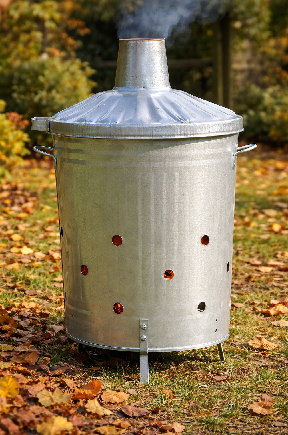 Large Galvanised Steel Garden Incinerator - Outdoor Waste Burner Lid & Chimney 90L