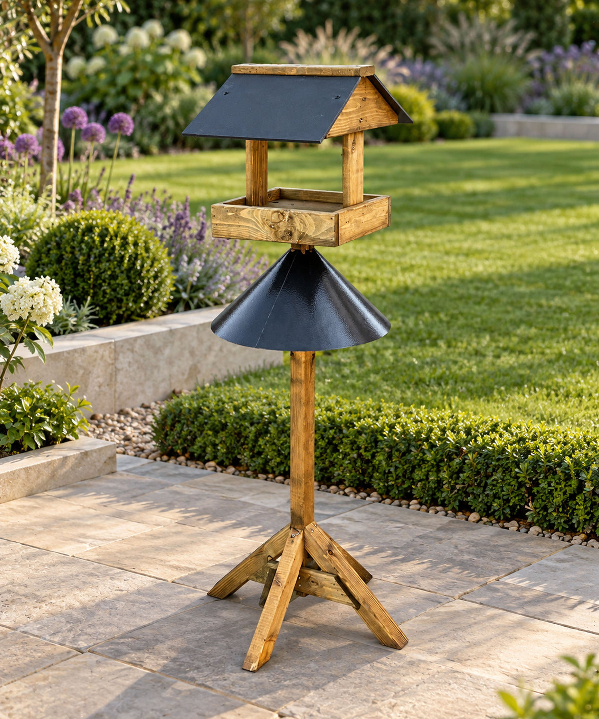 Freestanding Wild Bird Table with Anti-Squirrel Protector Guard Shield - Coverham