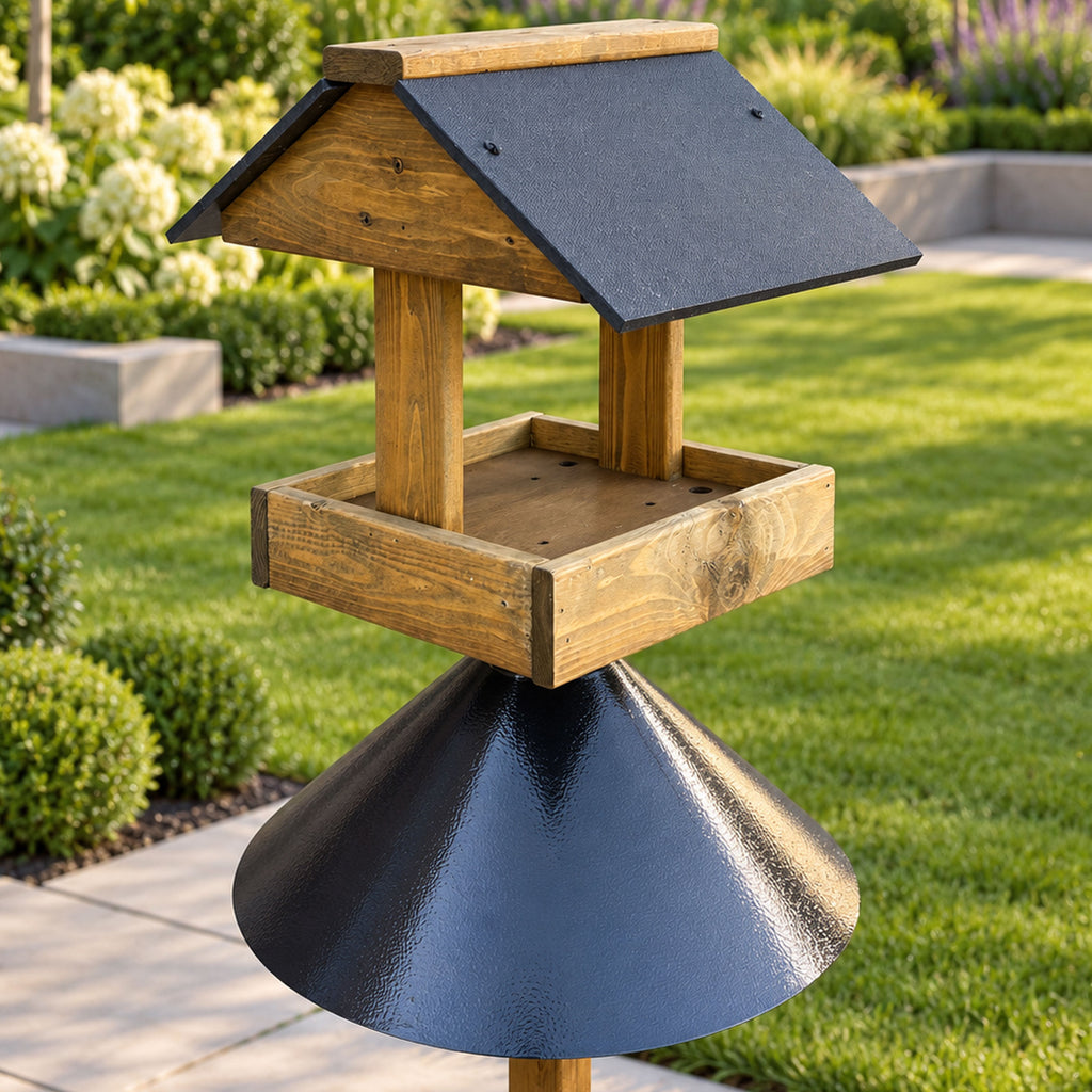 Freestanding Wild Bird Table with Anti-Squirrel Protector Guard Shield - Coverham