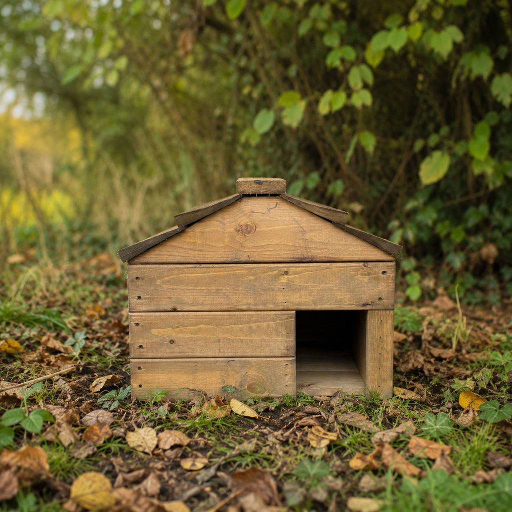 Heavy Duty Wooden Hedgehog House - Garden Hibernation Shelter with Removable Roof & Solid Wooden Floor