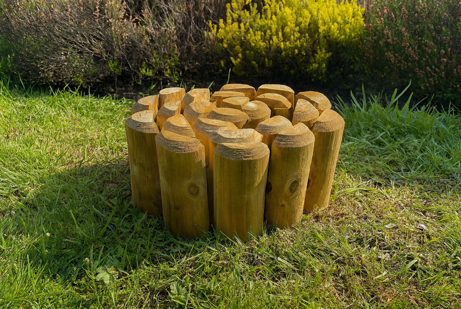 Heavy-Duty 70mm Half-Round Timber Log Roll – Flexible Garden Border & Lawn Edging