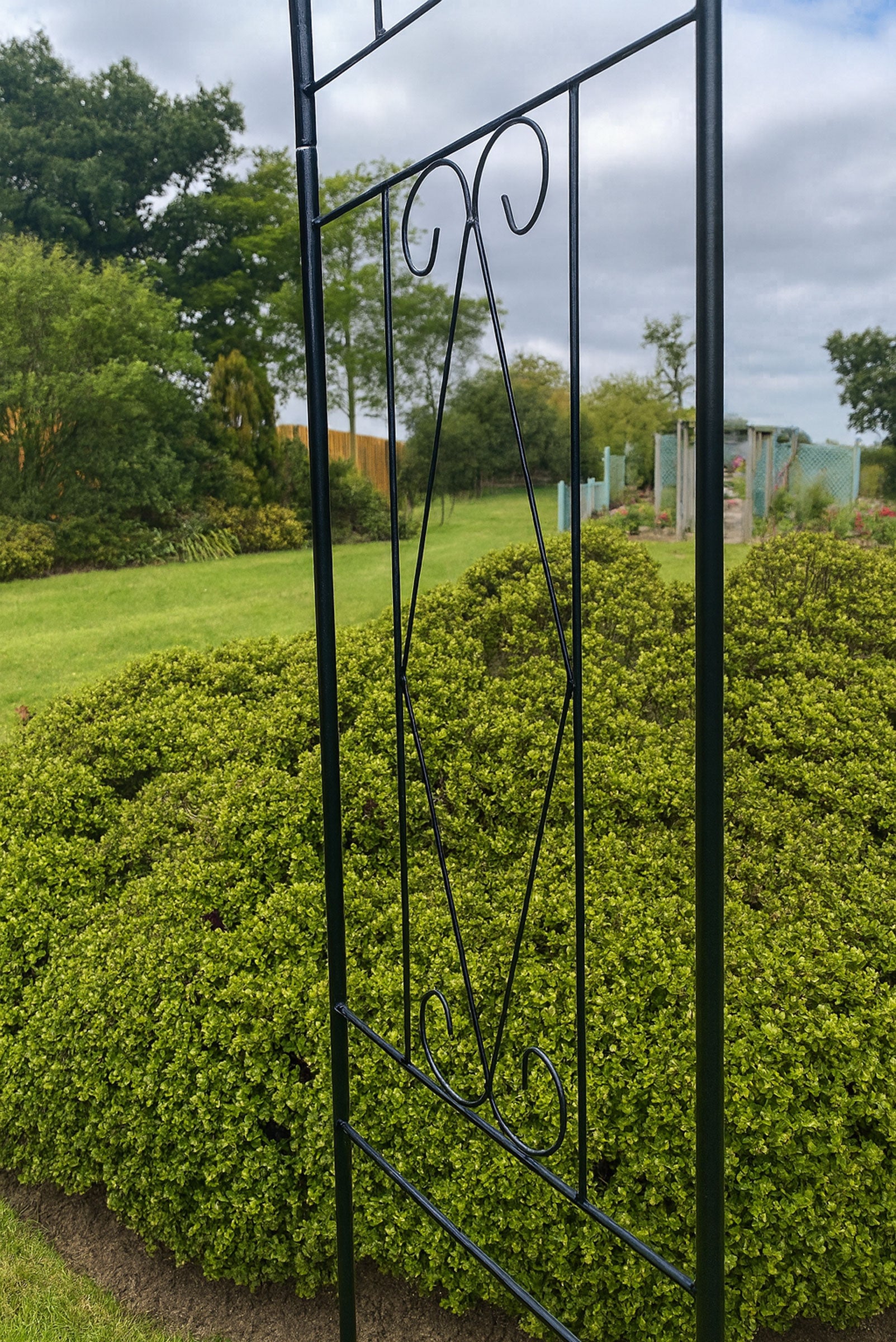 Strong Steel Garden Arch Trellis - Ideal for Gardens Paths & Entrances