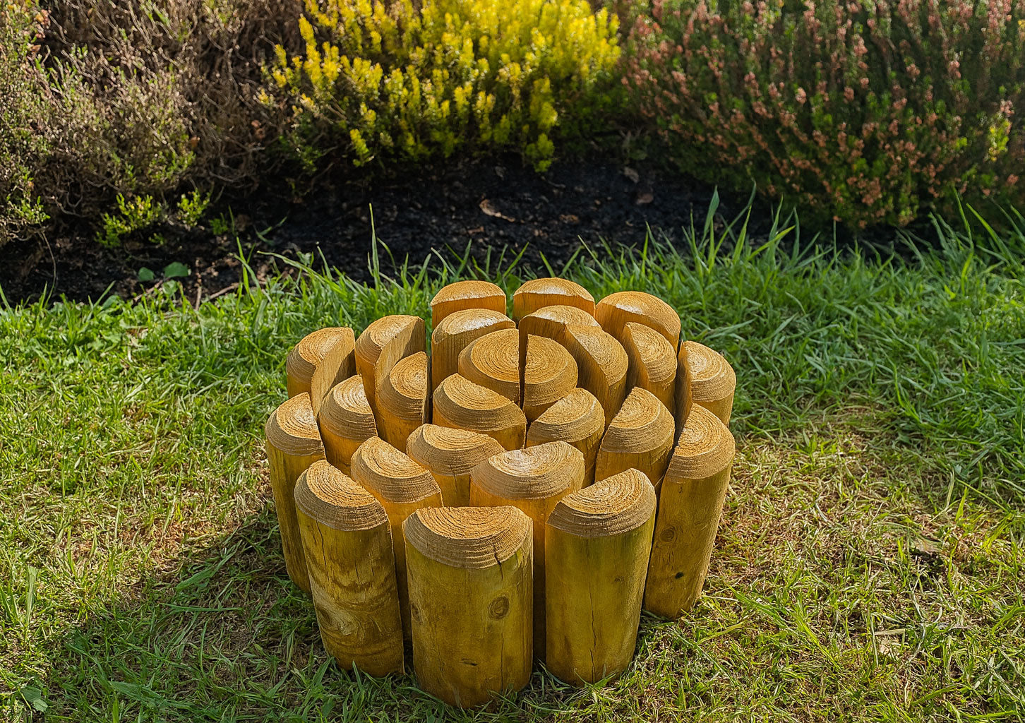 Heavy-Duty 70mm Half-Round Timber Log Roll – Flexible Garden Border & Lawn Edging