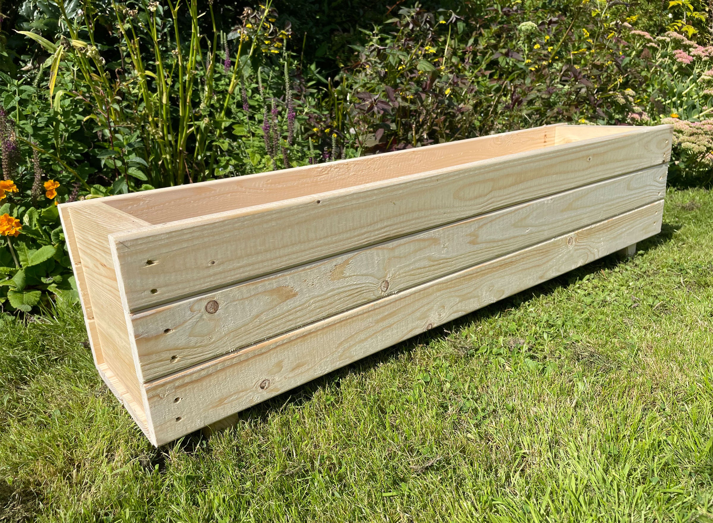 Premium Wooden Planter – Heavy-Duty Untreated Timber