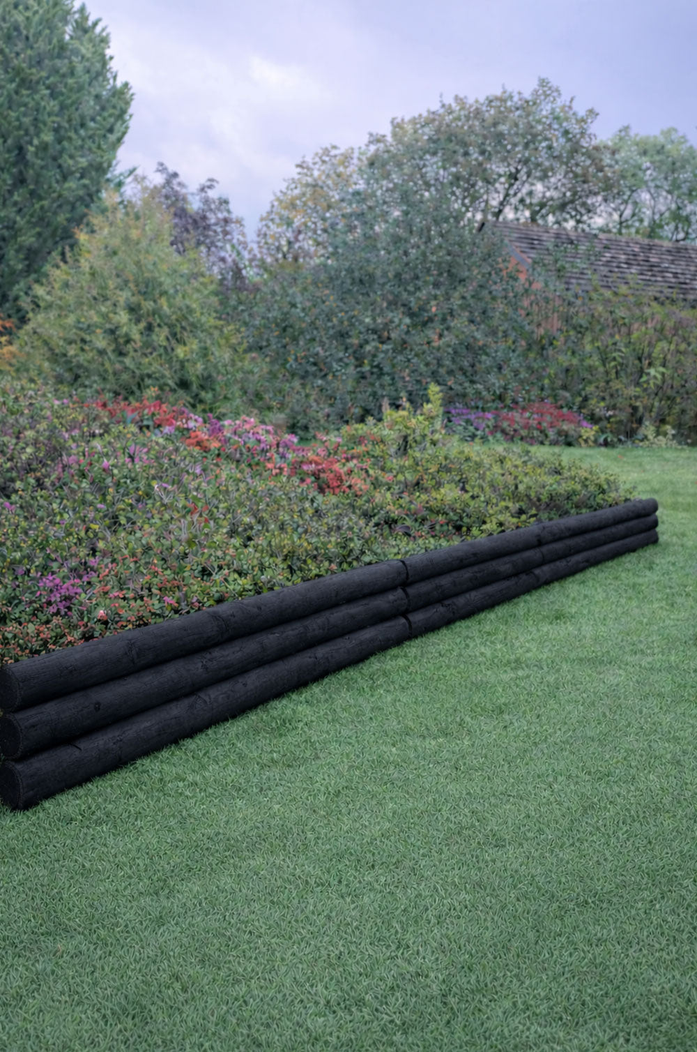 Wooden Black Log Garden Border Horizontal Lawn Edging Fence Border Panels