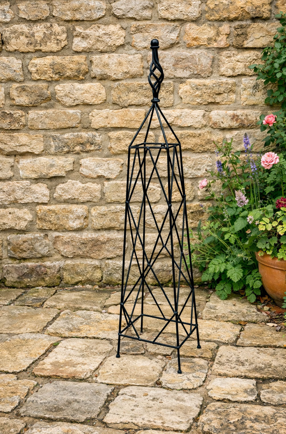 Small Black Metal Plant Pot Obelisk Climbing - 90cm Climbing Plant Support for Pots & Containers