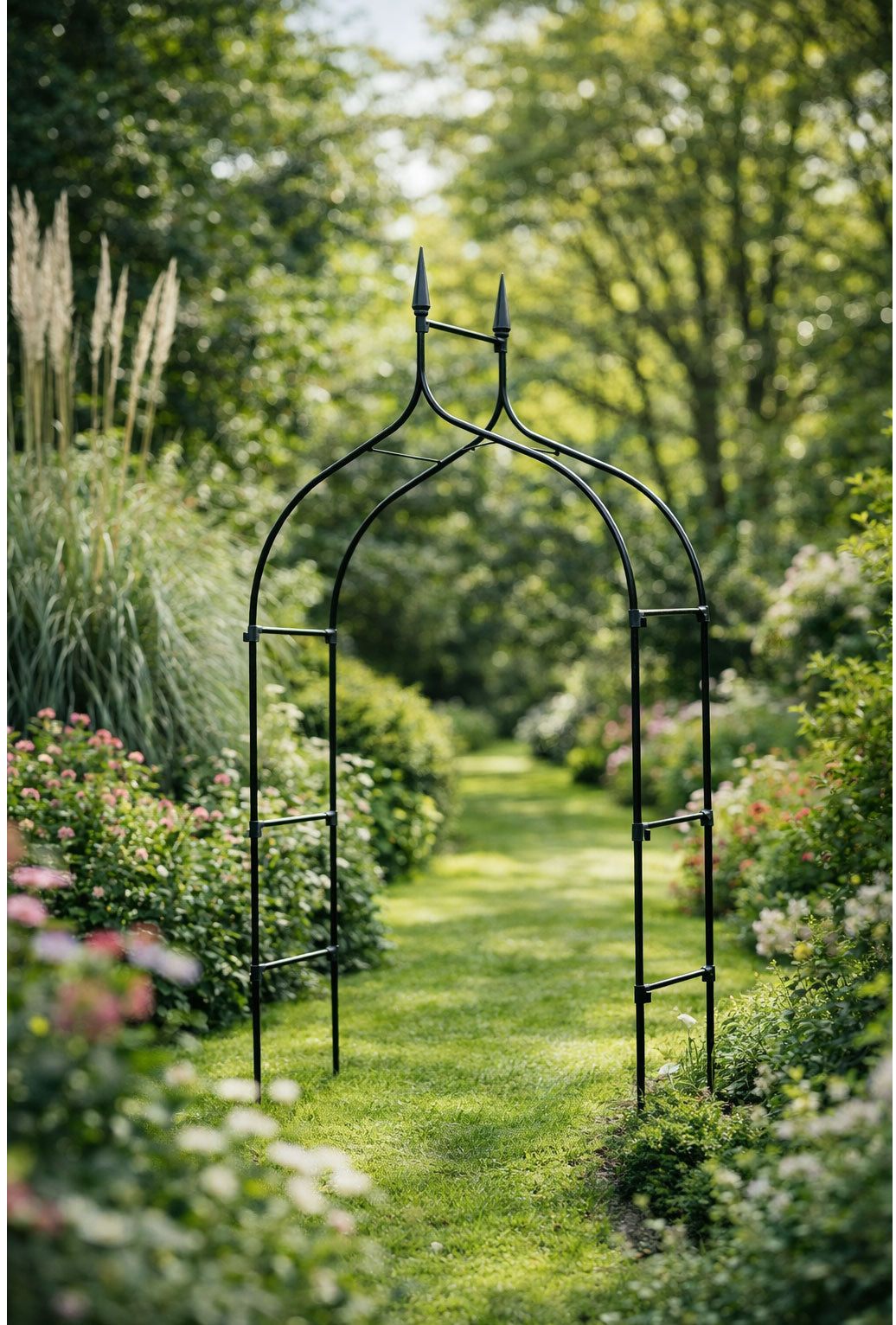 Outdoor Metal Garden Arch for Climbing Plants Gothic Steel Garden Archway for Entrances