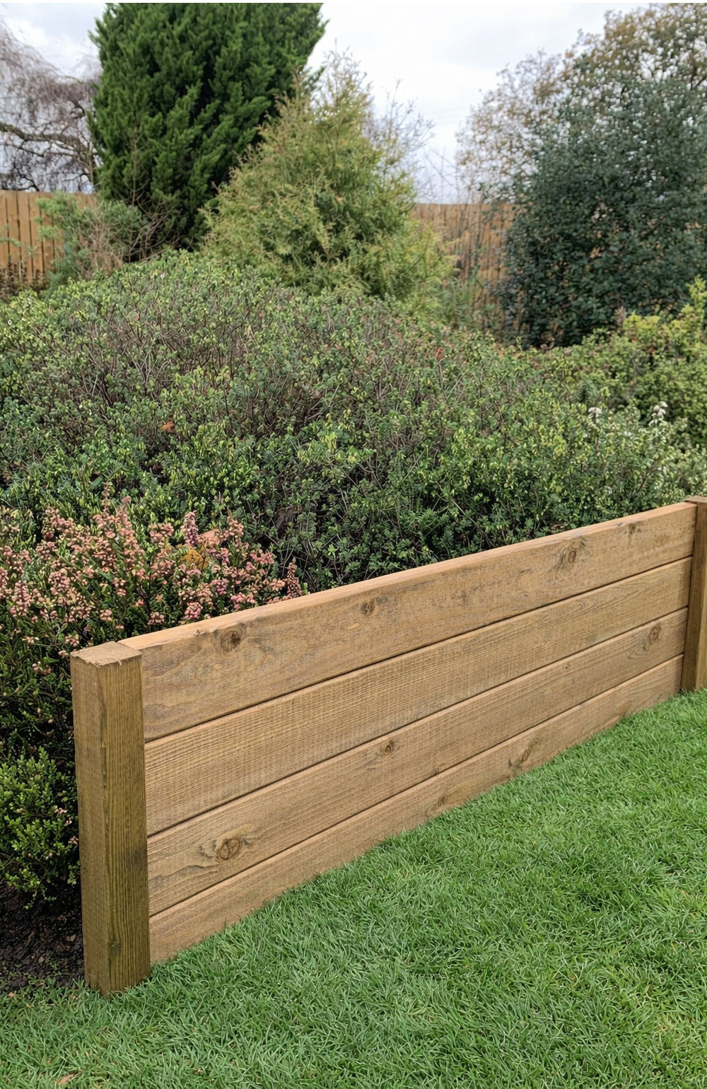 Premium Wooden Garden Edging - Timber Lawn & Flower Bed Border