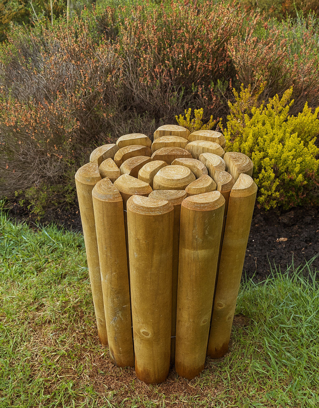 Heavy-Duty 70mm Half-Round Timber Log Roll – Flexible Garden Border & Lawn Edging