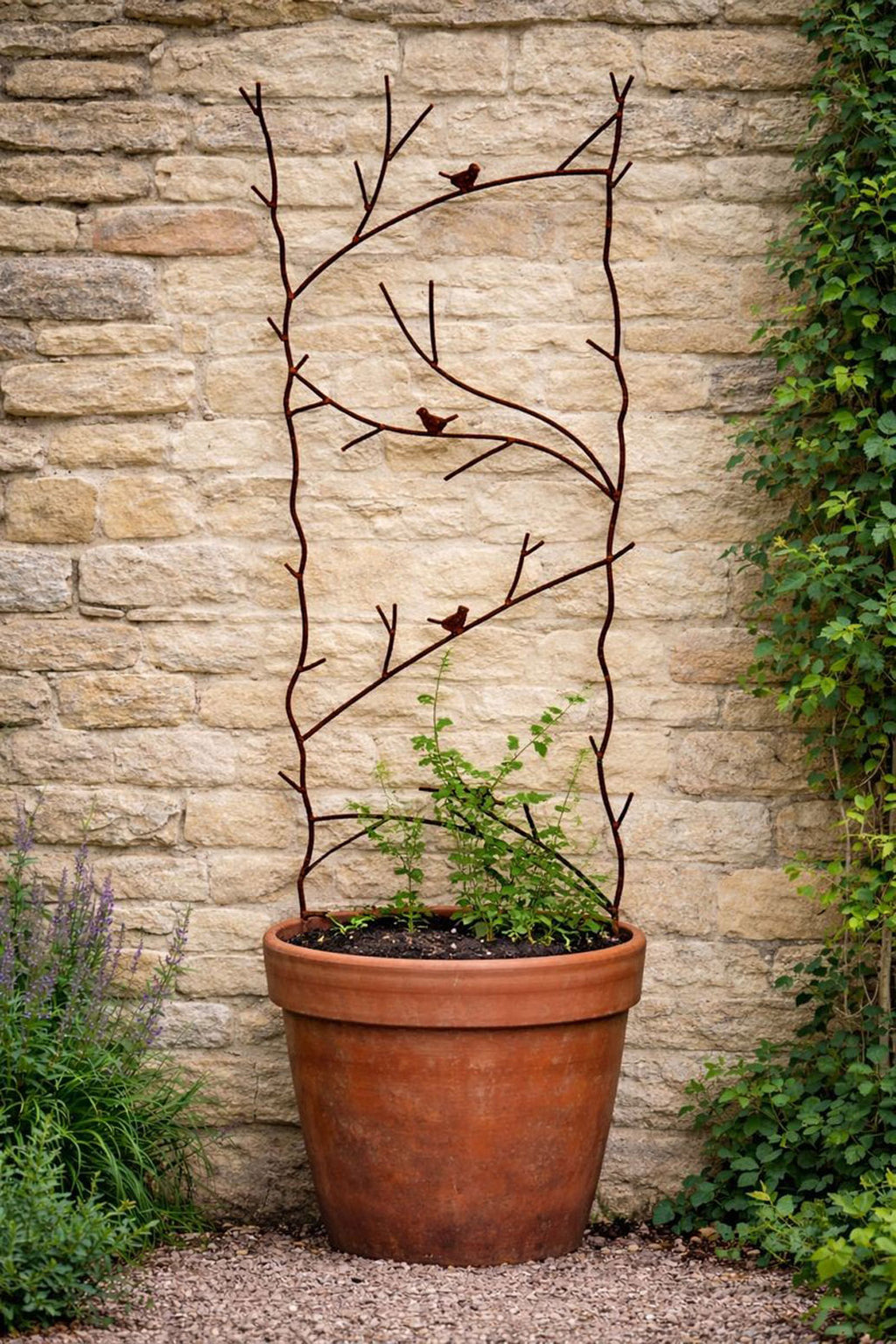 Metal Garden Trellis Wall Panel in Natural Rust - Decorative Steel Plant Support