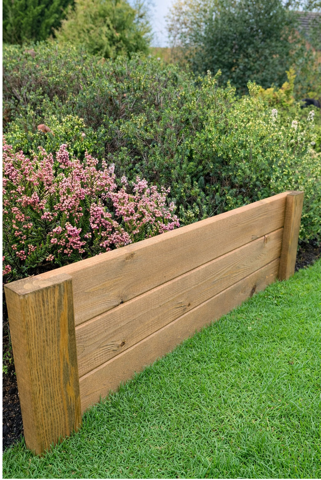Premium Wooden Garden Edging - Timber Lawn & Flower Bed Border ...
